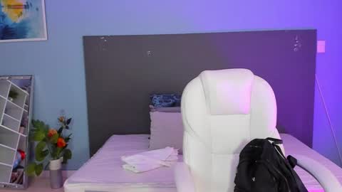 Kylie Reyes  online show from 12.11.24