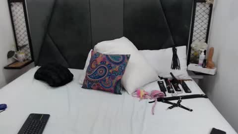 Melissa online show from 01.25.25