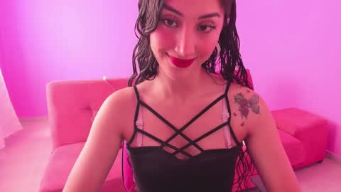 Snapshot of kymgiraldo8 chatting on 02.17.25 Kym Giraldo online show from 02.17.25
