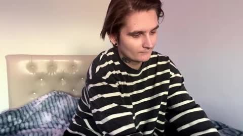 Snapshot of l1saazart chatting on 12.03.25 Lisa online show from 12.03.25