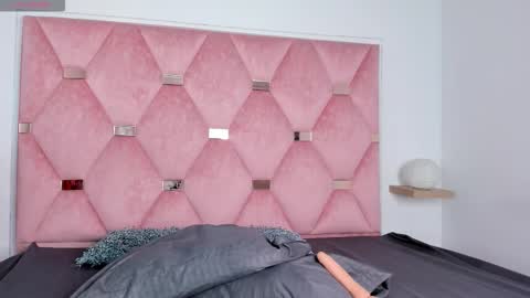 Daniela online show from 10.22.25