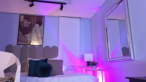 Cris  online show from 01.18.25