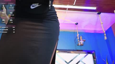 Cris  online show from 10.18.25