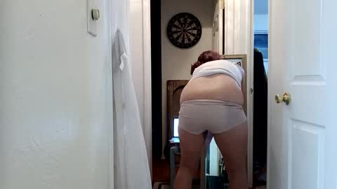 Snapshot of lacybell chatting on 02.07.25 lacybell online show from 02.07.25