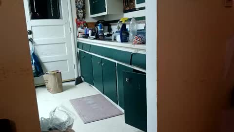 Snapshot of lacybell chatting on 02.14.25 lacybell online show from 02.14.25