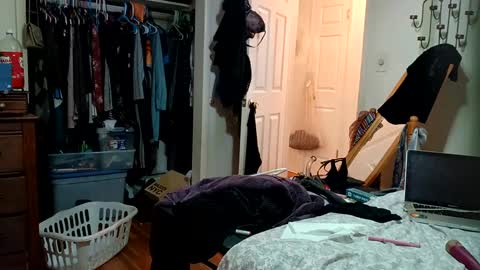 Snapshot of lacybell chatting on 02.16.25 lacybell online show from 02.16.25