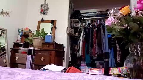 Snapshot of lacybell chatting on 02.19.25 lacybell online show from 02.19.25