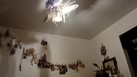 Snapshot of lacybell chatting on 10.09.25 lacybell online show from 10.09.25