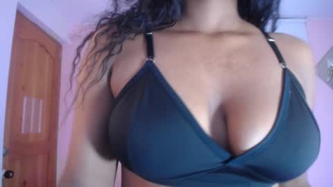 Snapshot of lady_danbury chatting on 01.05.25 Karla - Instagram lady karla1 online show from 01.05.25