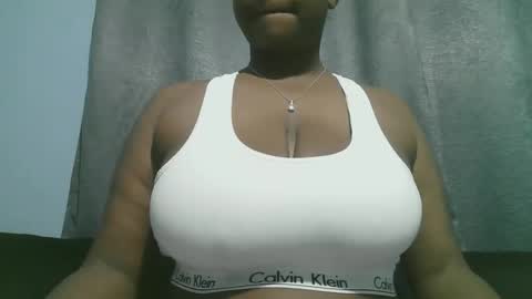 lady_dearra online show from 09.13.25