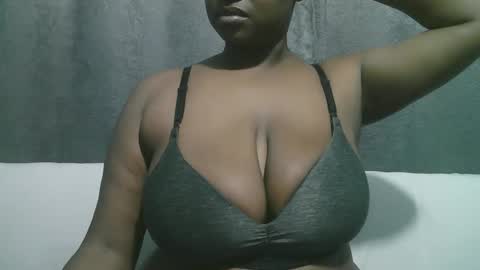 lady_dearra online show from 10.07.25