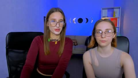 Snapshot of lady_sexyboom chatting on 11.15.25 lady online show from 11.15.25