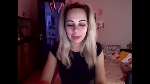 lady_smile69 online show from 09.30.25