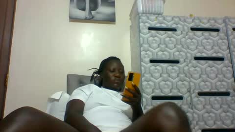Snapshot of ladyblossoms19 chatting on 01.16.25 lindah32 online show from 01.16.25