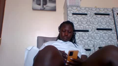 Snapshot of ladyblossoms19 chatting on 01.16.25 lindah32 online show from 01.16.25