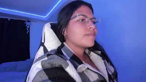 Snapshot of ladybrown_16 chatting on 01.14.25 Lady online show from 01.14.25