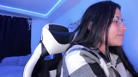 Snapshot of ladybrown_16 chatting on 01.14.25 Lady online show from 01.14.25