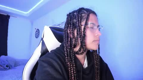 Snapshot of ladybrown_16 chatting on 02.09.25 Lady online show from 02.09.25