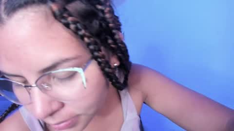 Snapshot of ladybrown_16 chatting on 02.09.25 Lady online show from 02.09.25