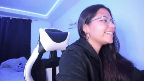 Snapshot of ladybrown_16 chatting on 02.22.25 Lady online show from 02.22.25