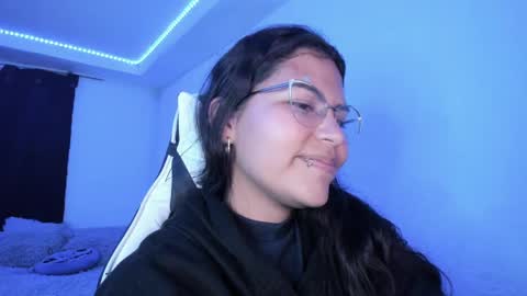 Snapshot of ladybrown_16 chatting on 02.26.25 Lady online show from 02.26.25