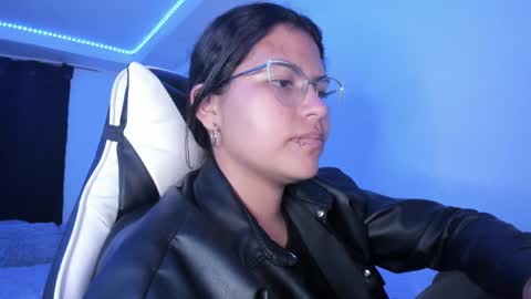 Snapshot of ladybrown_16 chatting on 02.27.25 Lady online show from 02.27.25