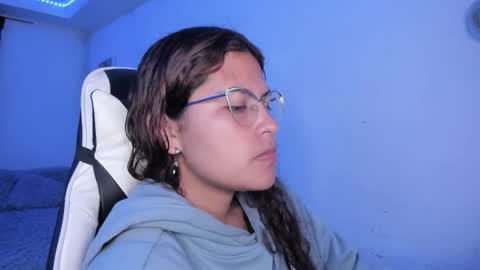 Snapshot of ladybrown_16 chatting on 12.02.25 Lady online show from 12.02.25