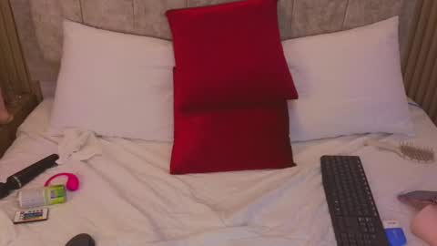 laiamilf online show from 03.03.25