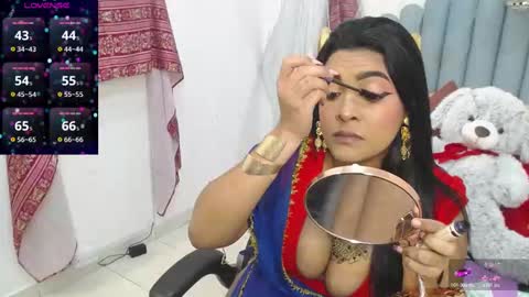 Laskhmirani online show from 11.20.25