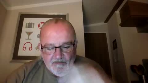 Snapshot of lamabama chatting on 09.13.25 lamabama online show from 09.13.25