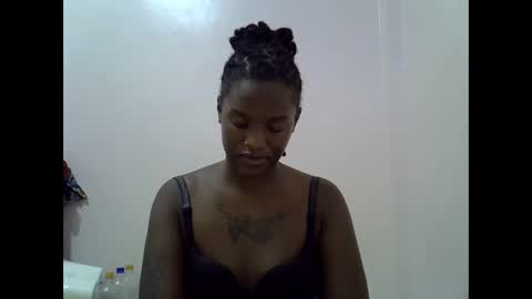 Snapshot of lamensha chatting on 09.15.25 lamensha online show from 09.15.25