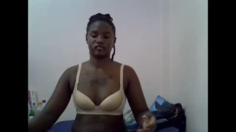 Snapshot of lamensha chatting on 09.19.25 lamensha online show from 09.19.25