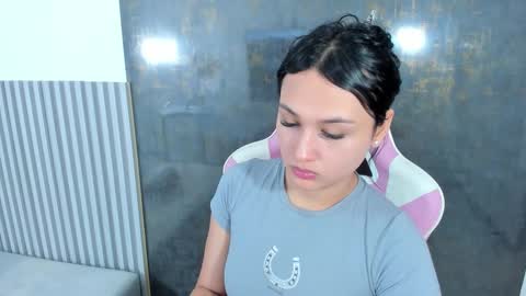 Snapshot of lana_boomer chatting on 10.10.25 Lana online show from 10.10.25