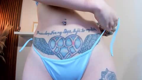 Lana     igauroraaaaaaaaa 1 online show from 11.10.25