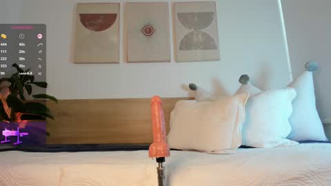 lana_kane_ online show from 12.13.24