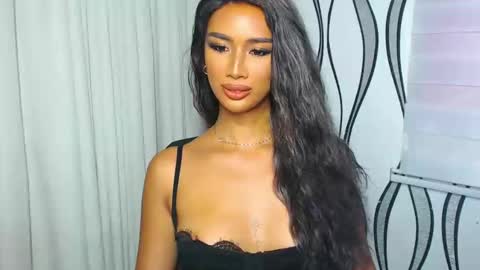 Lana online show from 01.04.25