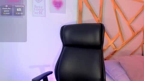 LanaJones online show from 11.13.25