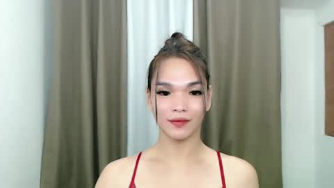 Snapshot of lanawyatt_ chatting on 02.13.25 lanawyatt_ online show from 02.13.25