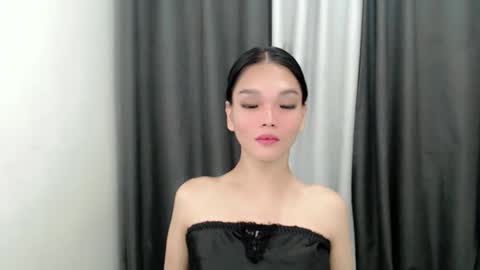 Snapshot of lanawyatt_ chatting on 10.06.25 lanawyatt_ online show from 10.06.25