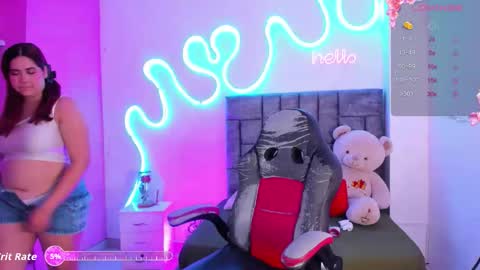 lanna1_ online show from 11.13.25