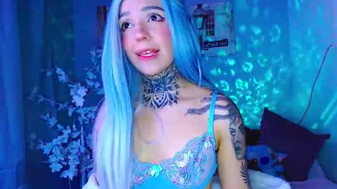 Snapshot of lannie_gonzales chatting on 10.28.25 LANNIE   online show from 10.28.25