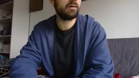 laraaan online show from 12.12.24