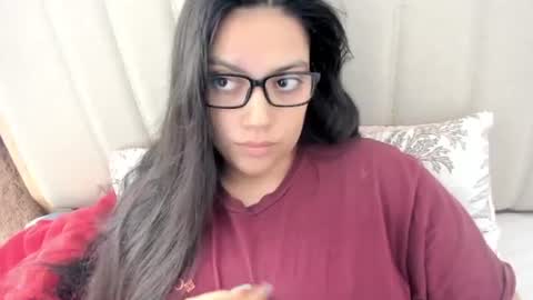 lara online show from 11.17.25