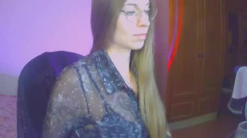 Snapshot of larawintersxxx chatting on 09.27.25 larawintersxxx online show from 09.27.25