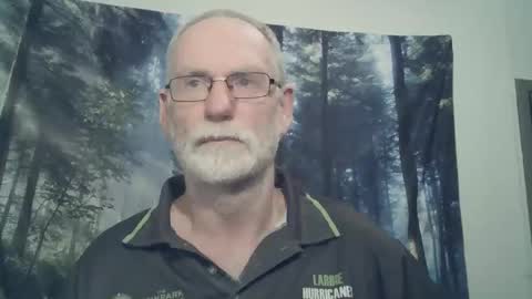 Snapshot of larbie chatting on 01.23.25 Larbie online show from 01.23.25