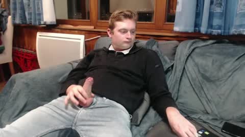 Snapshot of largebit17 chatting on 01.06.25 largebit17 online show from 01.06.25