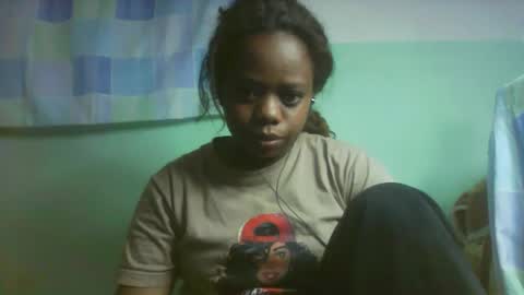 larissa645771 online show from 10.27.25