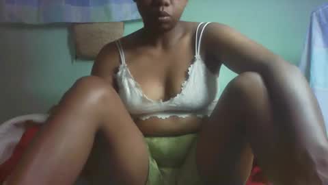 larissa645771 online show from 11.12.25