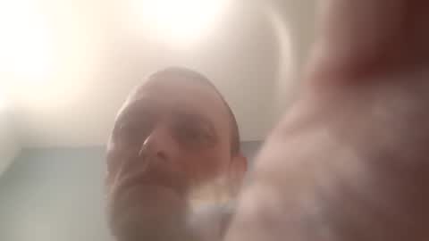 Snapshot of larrybostic45 chatting on 11.09.25 larrybostic45 online show from 11.09.25