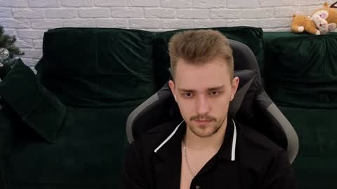 Snapshot of larstar01 chatting on 12.04.24 Lars online show from 12.04.24